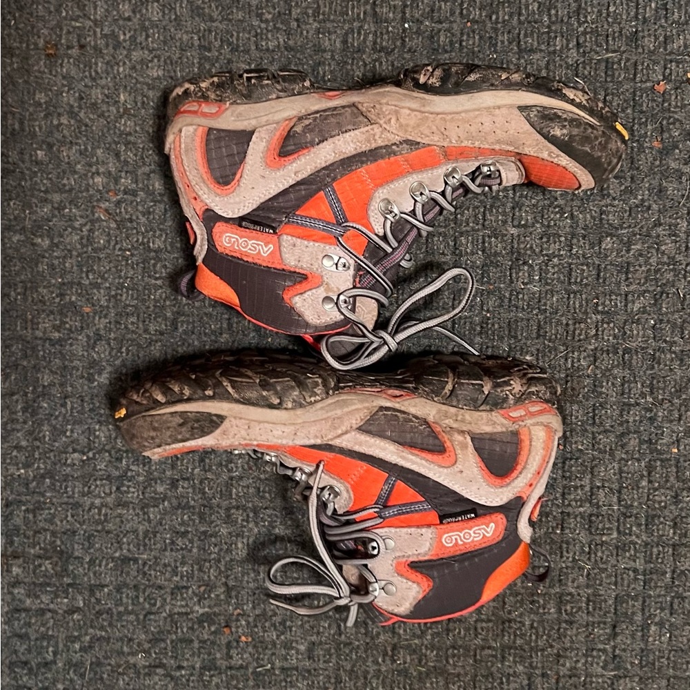 ASOLO Premium Women’s Hiking Boots